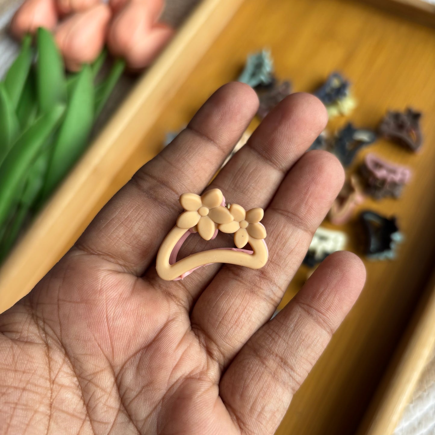 Flower Claws (12 Pieces)