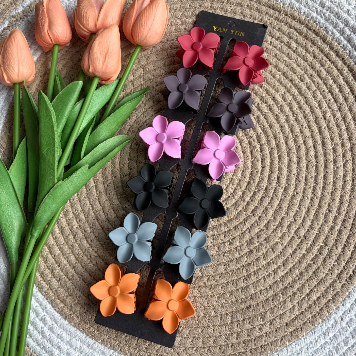 Matte Flower Claws (12 Pieces)