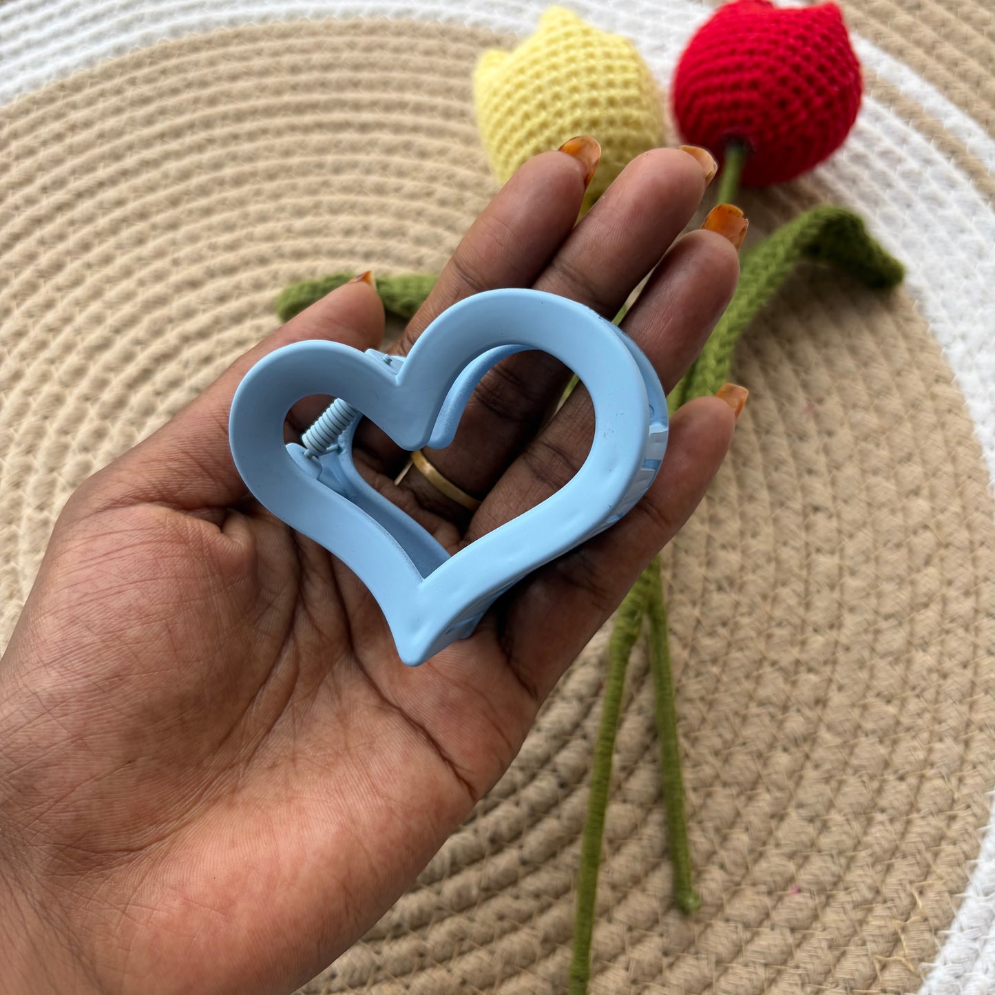 Matte Heart Claw (12 Pieces)