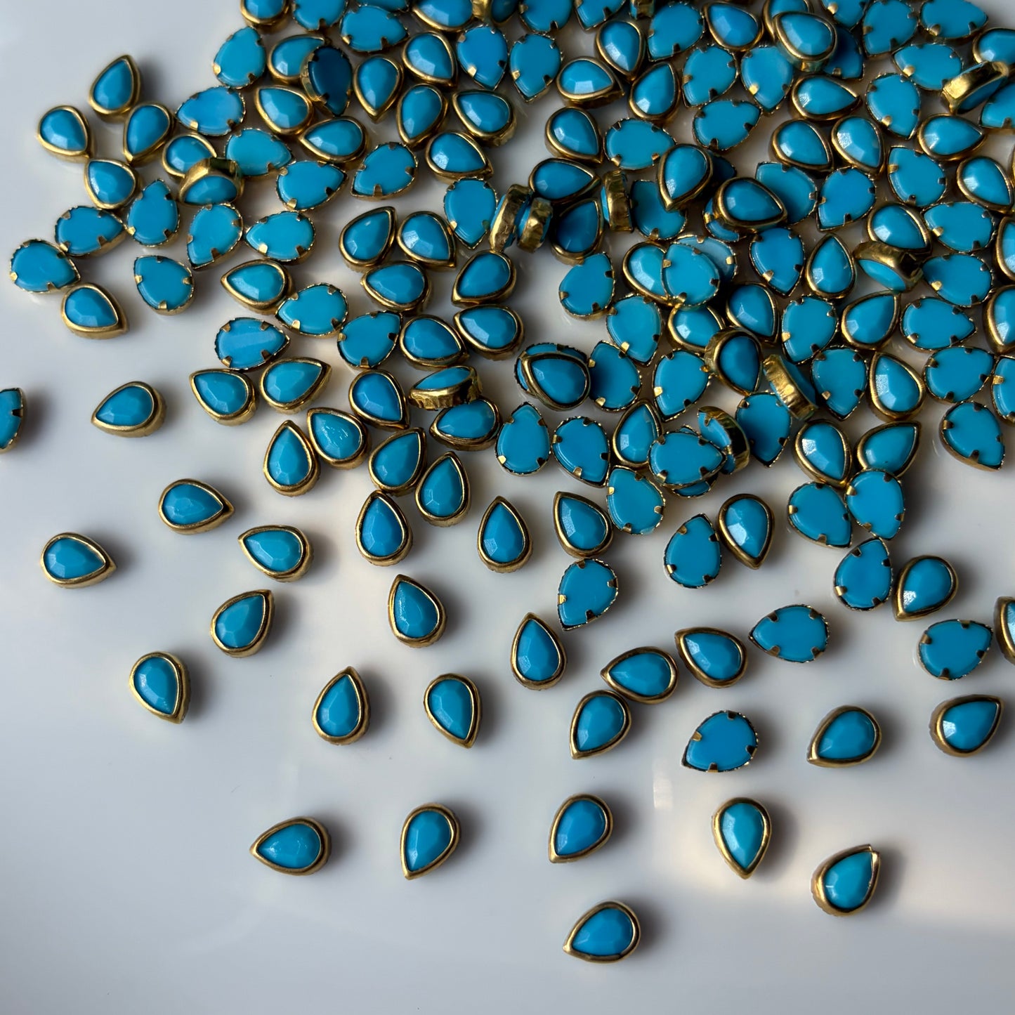 Kundan Stones DROP 4*8 (10 Grams) Light blue