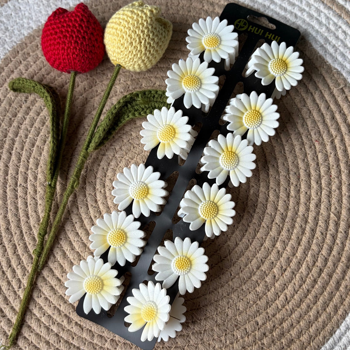 Daisy Matte Claws (12 pieces)