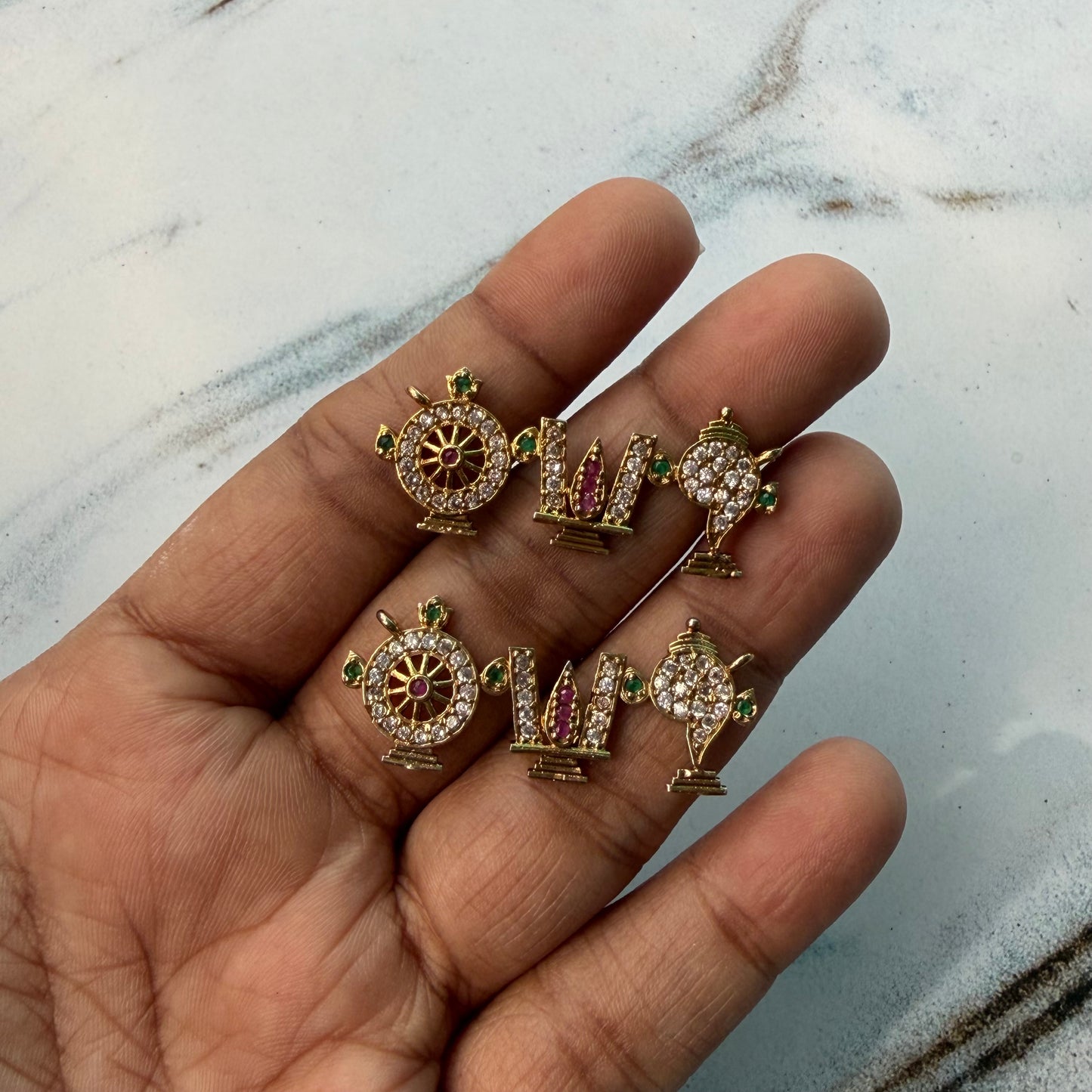 AD Pendent