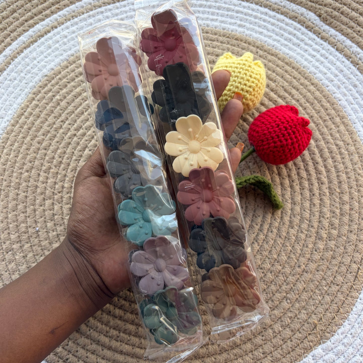 Matte Flower Claws (12 Pieces)