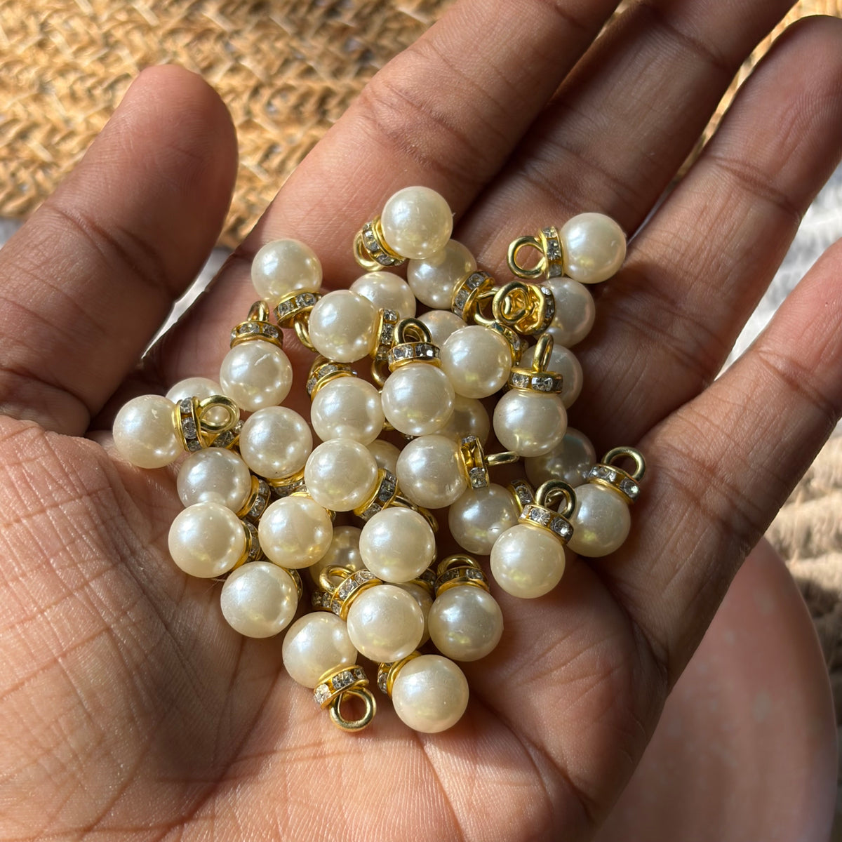Pearl Hanging Beads (10 Pieces)