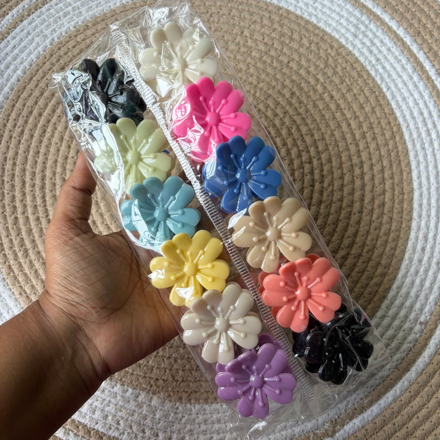Flower Glossy Claws (12 Pieces)