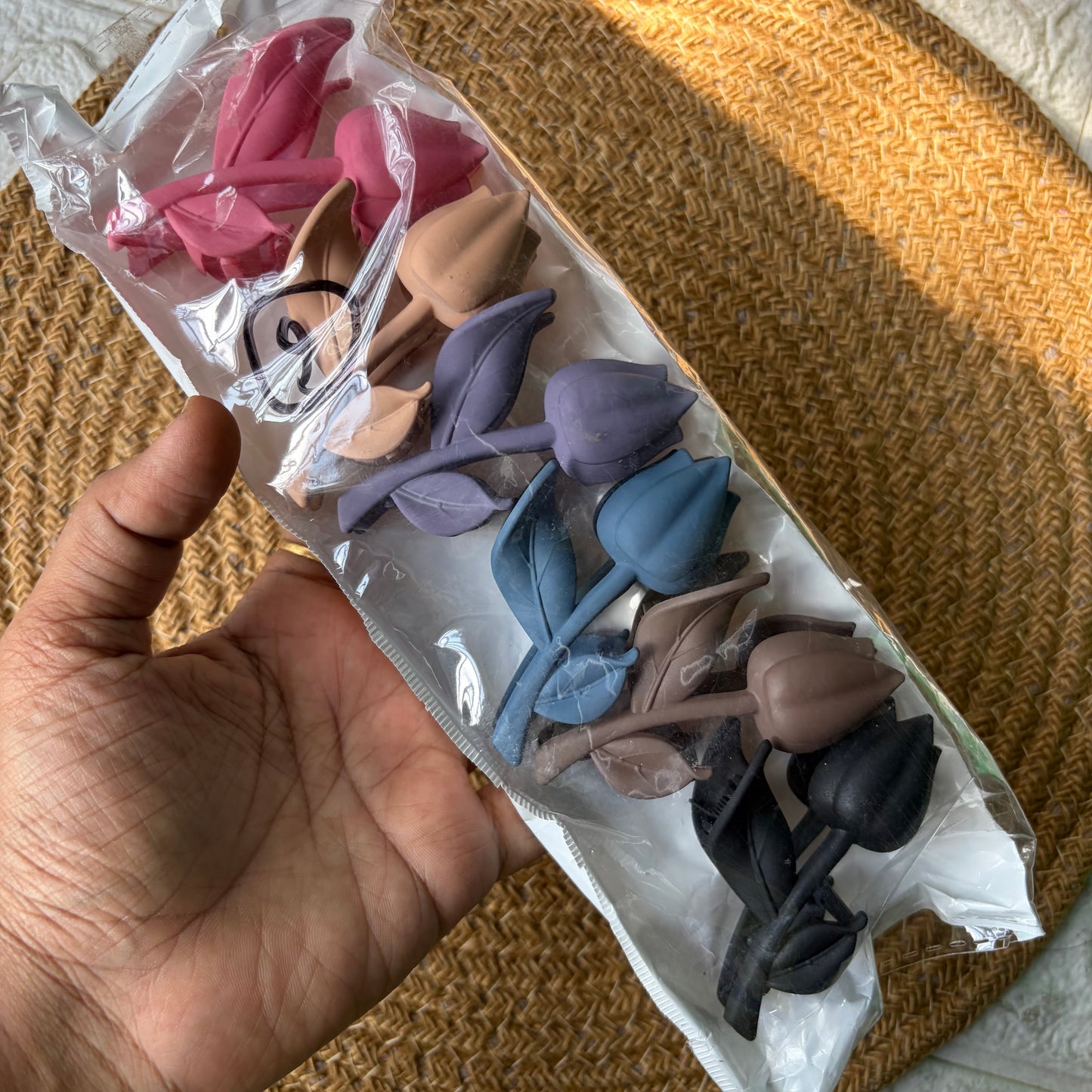 Tulip Claws (6 Pieces)