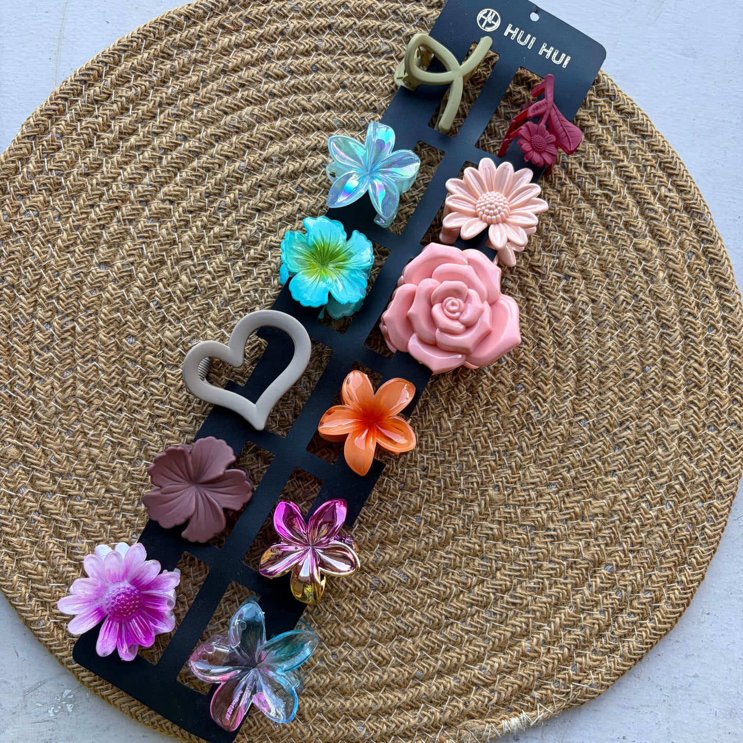 Mix Combo Claws (12 Pieces)