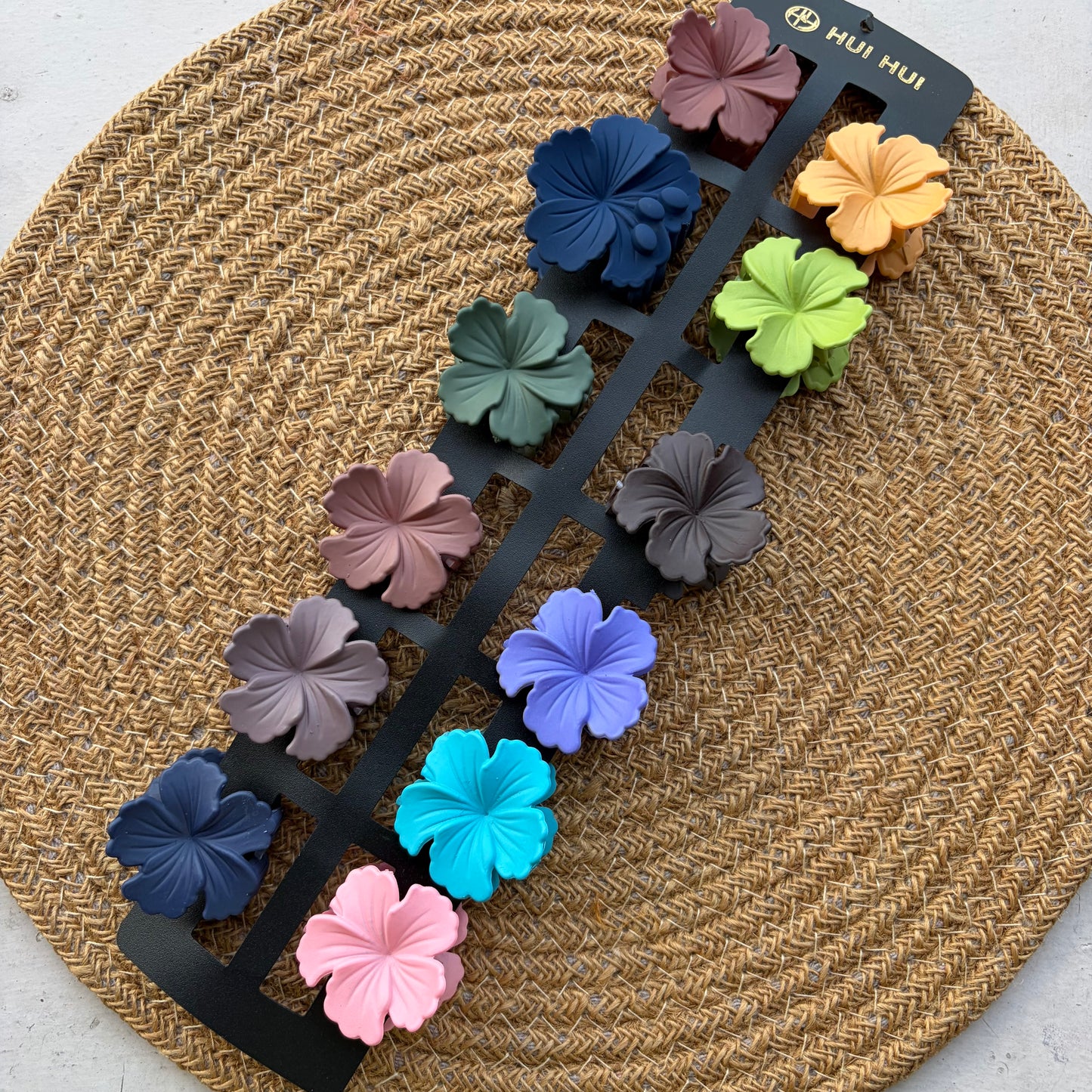 Hibiscus Claws (12 Pieces )