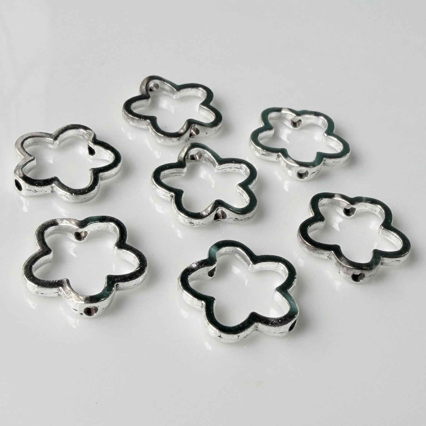 Flower Connectors (10 Pieces)