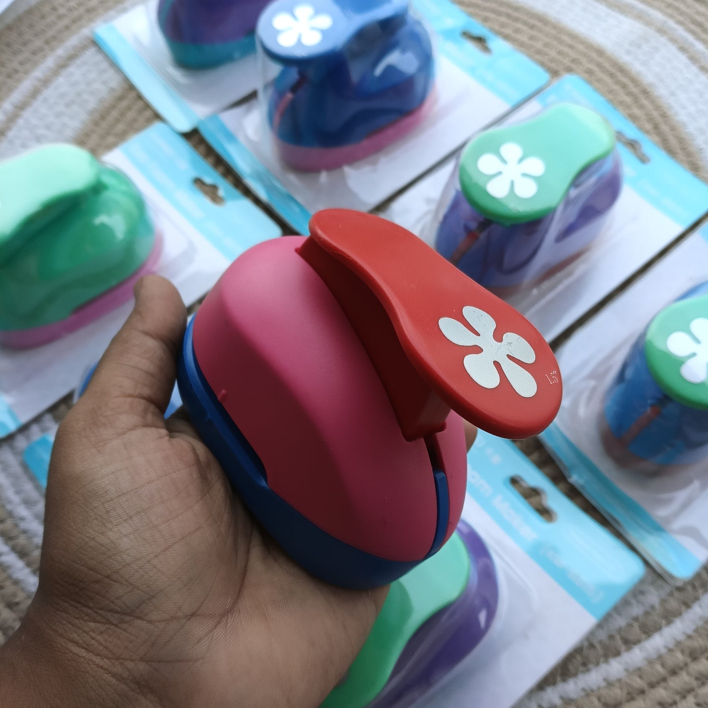 Flower Cutting/Punching Machine 1.5 Inches