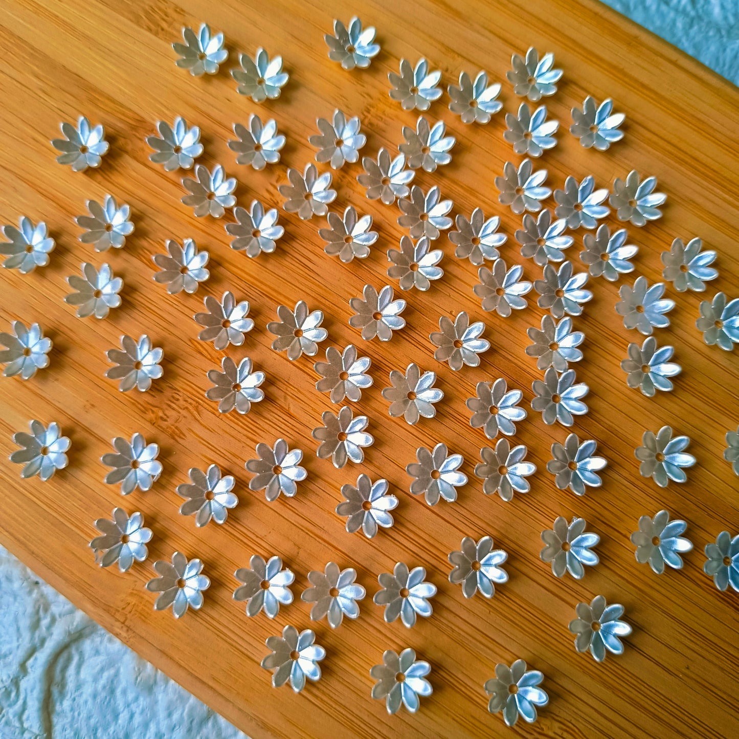 Pearl Flowers (15 Grams)