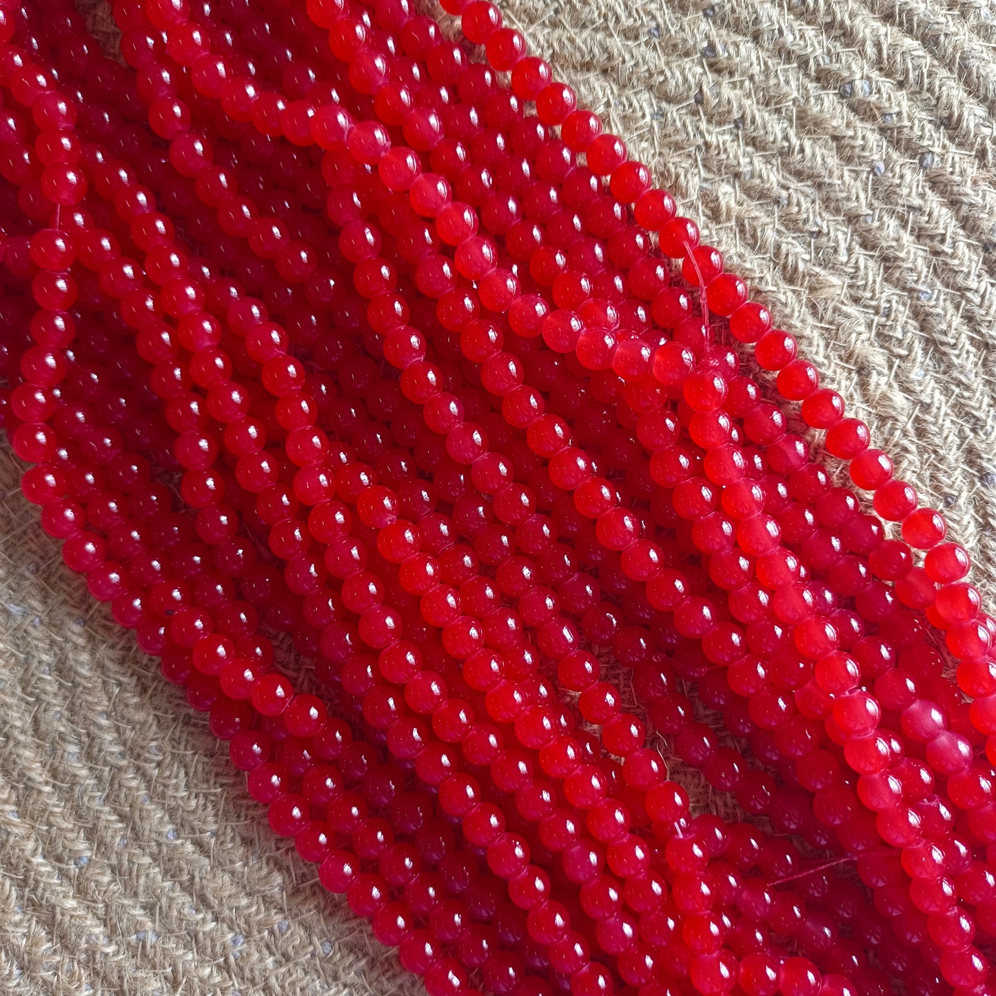 Glass beads red