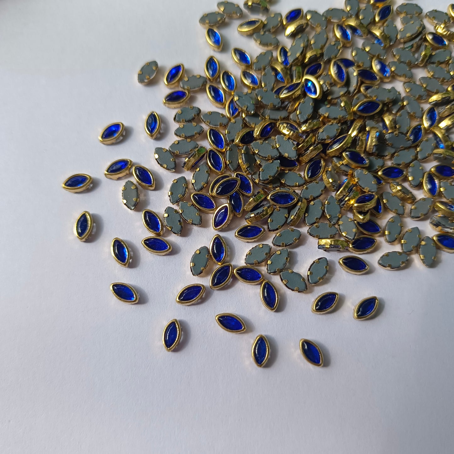 Kundan Stones 6k EYE(10 Grams)Dark blue