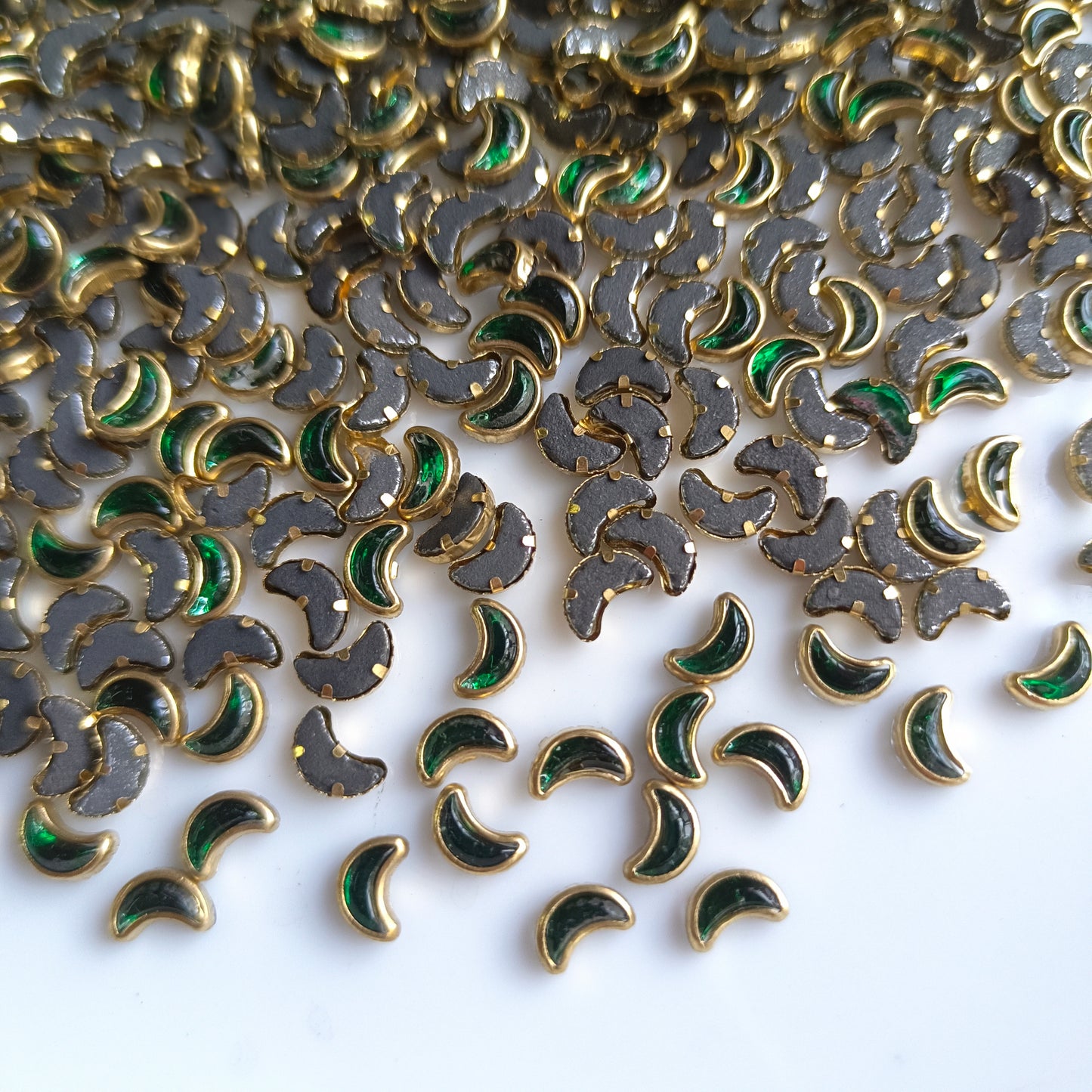Moon kundan (10 Grams)