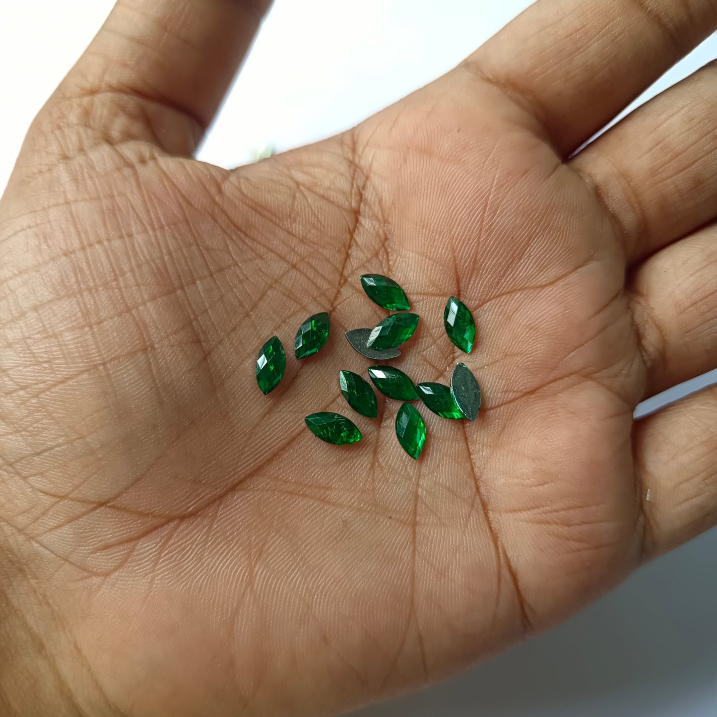 Eye Shape Stones(5 Grams)