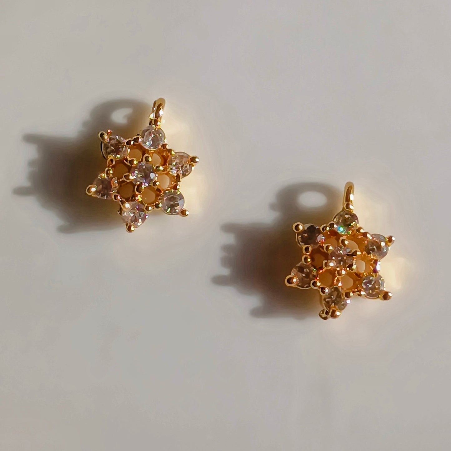 AD Stone pendent