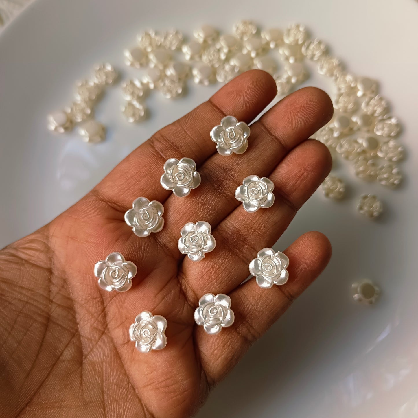 Pearl Roses (10 Grams)(small)