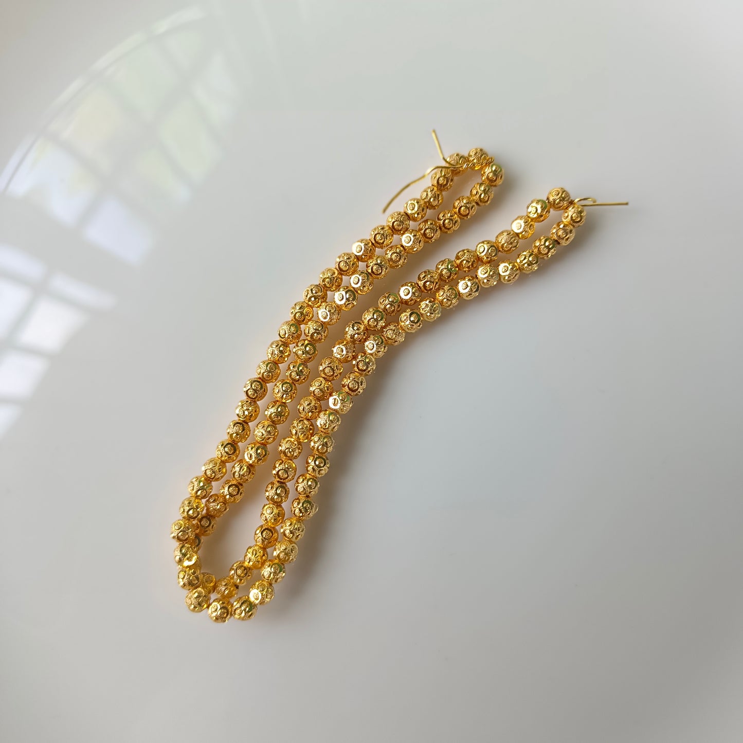 Anti Tarnish Bindi Beads 4mm( 95 apx)