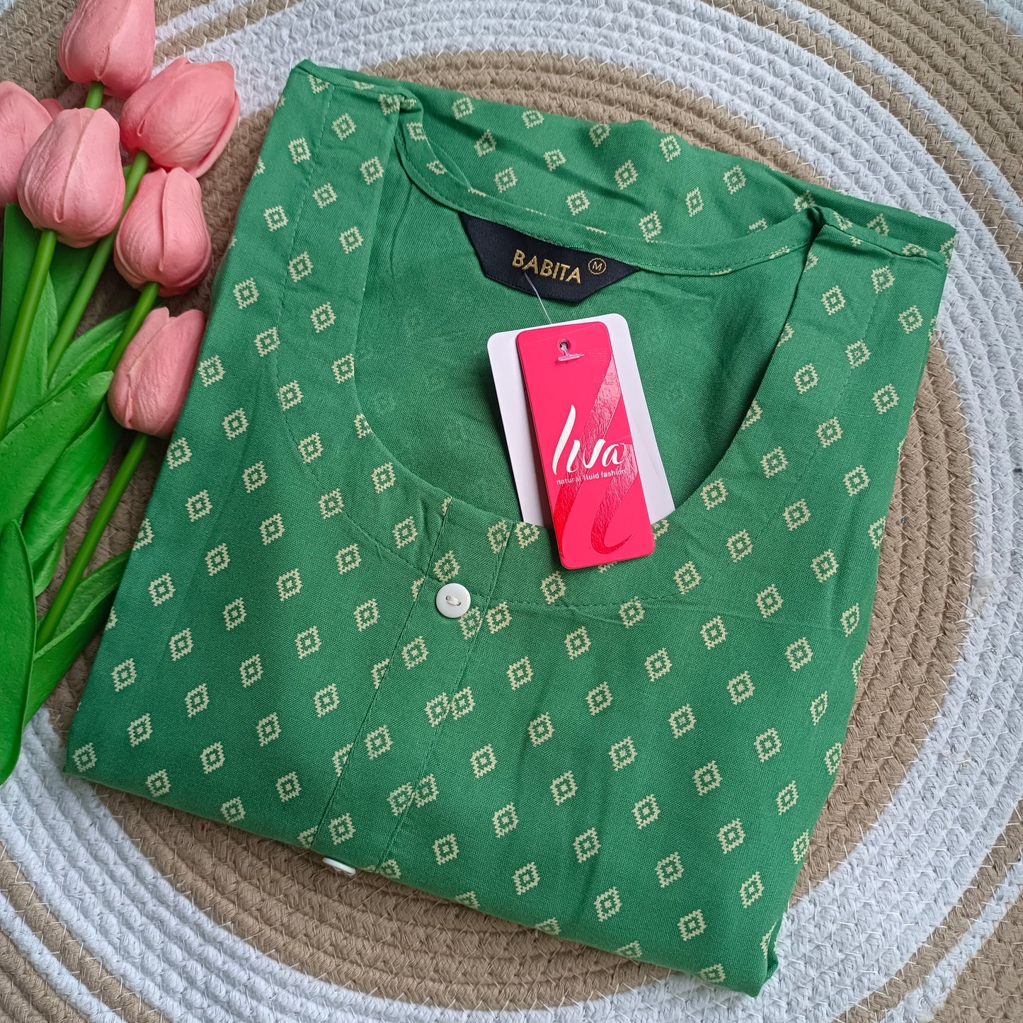 Babita Side Open Kurti (M size )