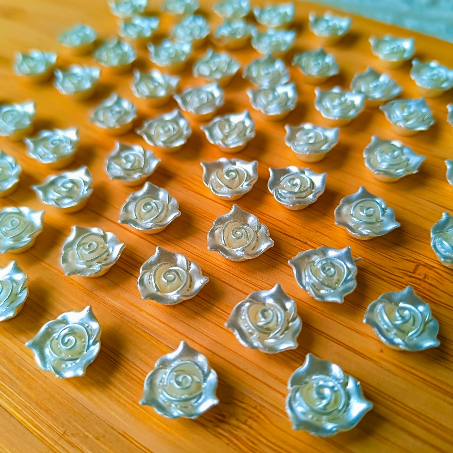 Pearl Flowers (15 Grams)