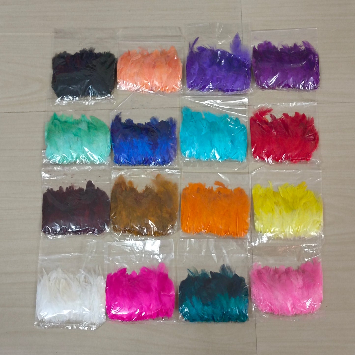 Feathers 3 inches(100 piece)