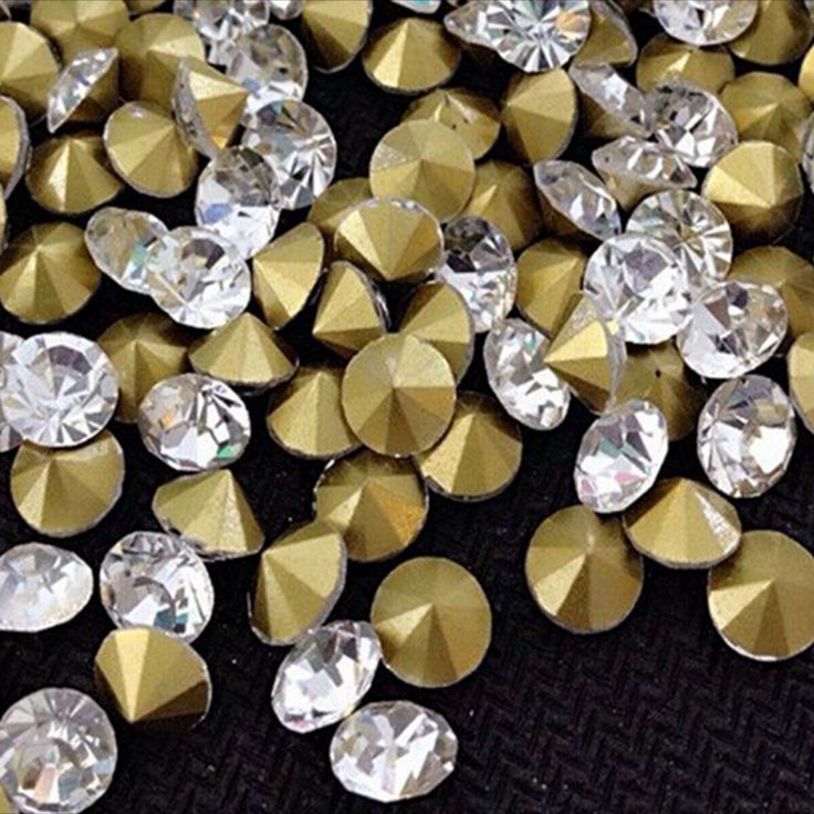 Zircon Stones(300 Pieces apx )