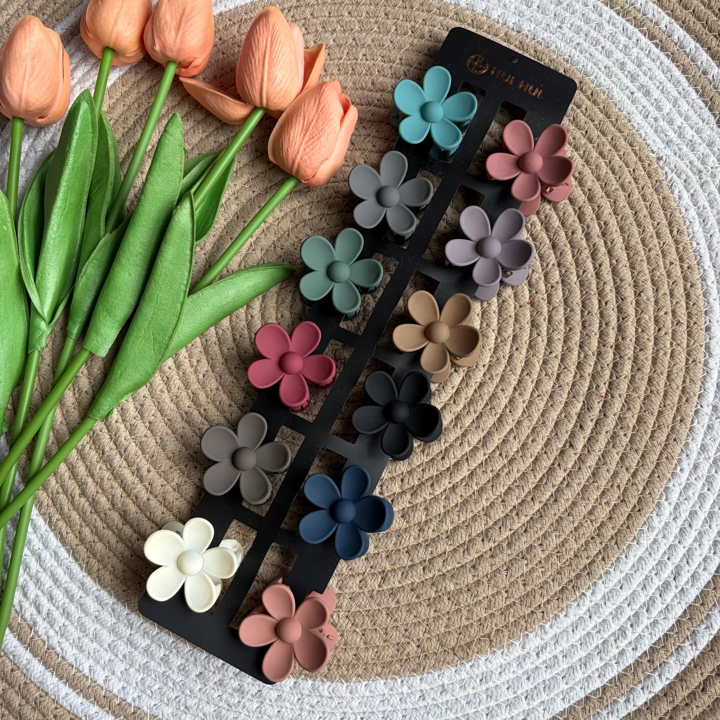 Matte Flower Claws (12 Pieces)