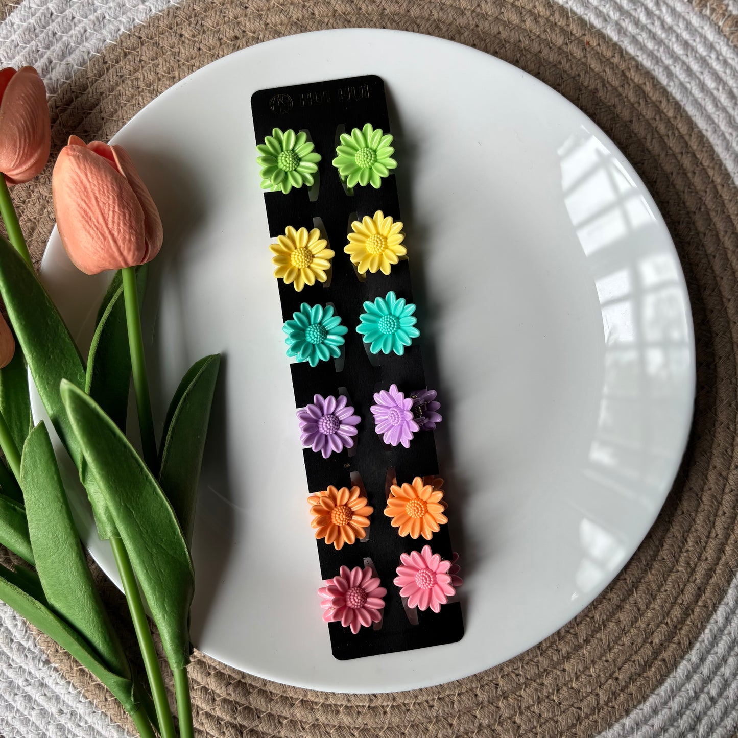 Solid Daisy Claws Small (12 pieces)