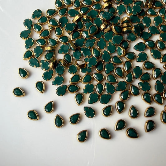 Kundan Stones DROP 4*8 (10 Grams) Green