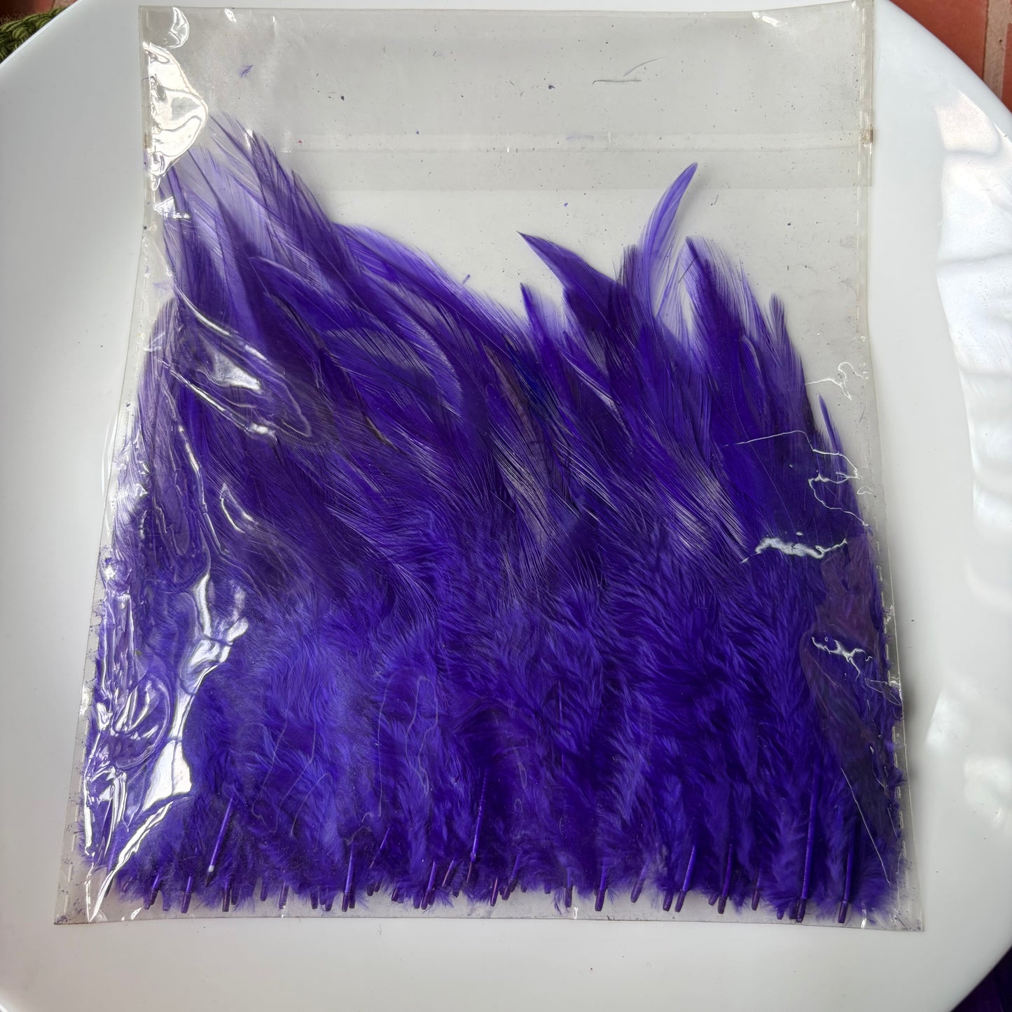Pointed Feathers (45 Feathers apx) Size - 3-7 inches