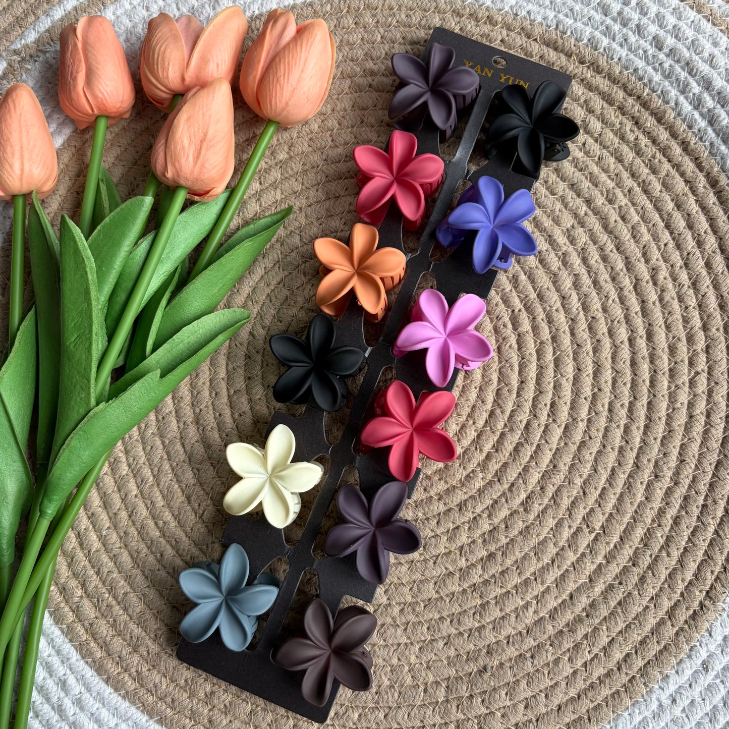 Matte Flower Claws (12 Pieces)