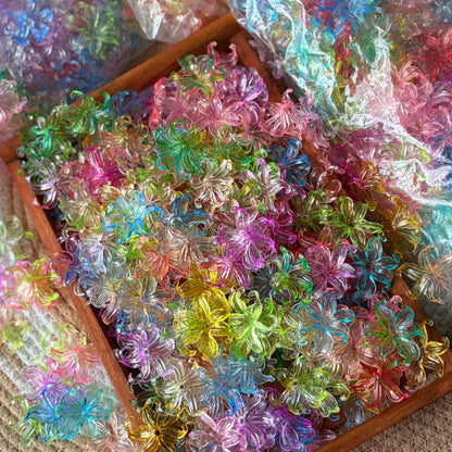 Transparent acrylic lily flowers (10 Grams)