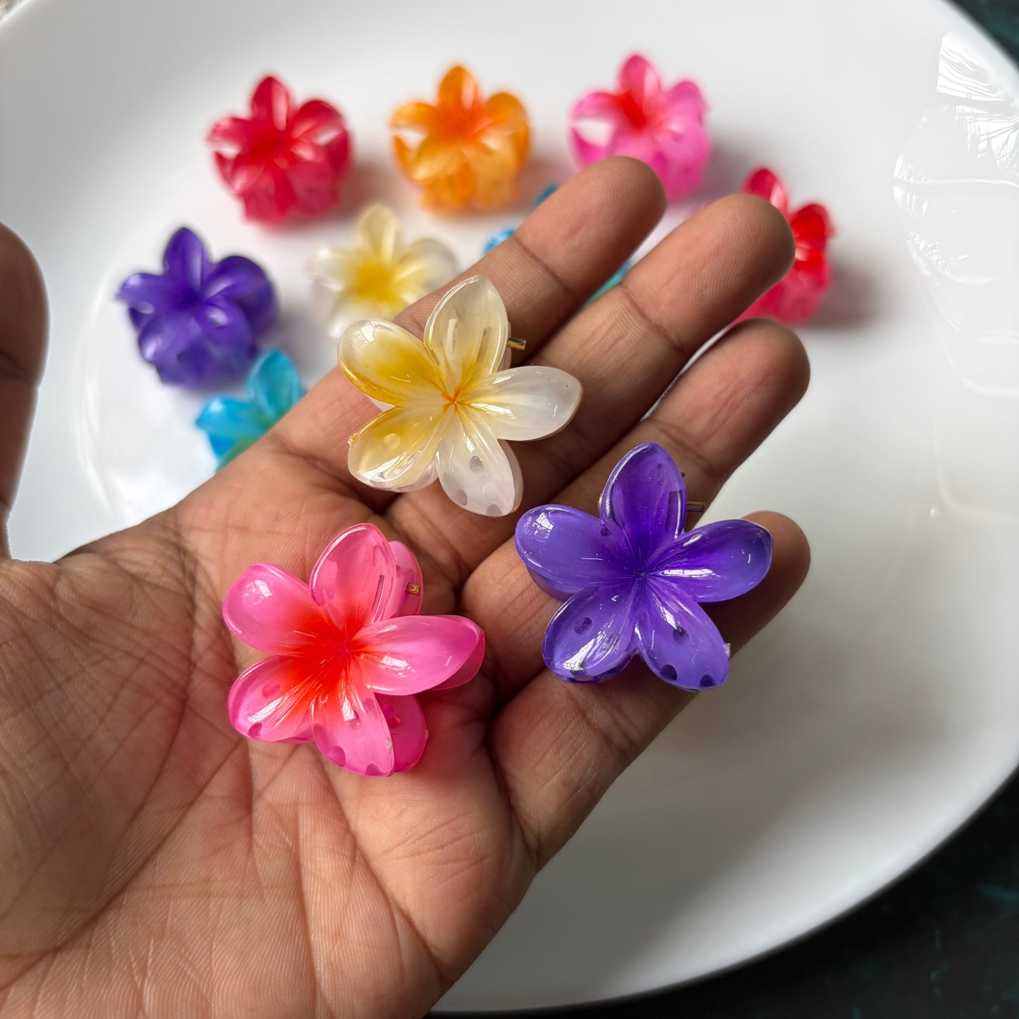 Flower Claws (12 Pieces)