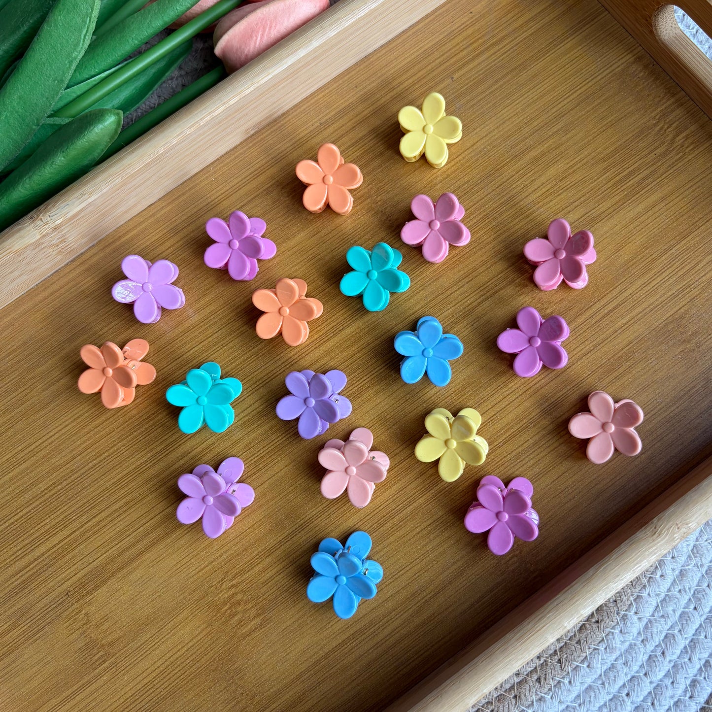 Flower Claws (24 Pieces)