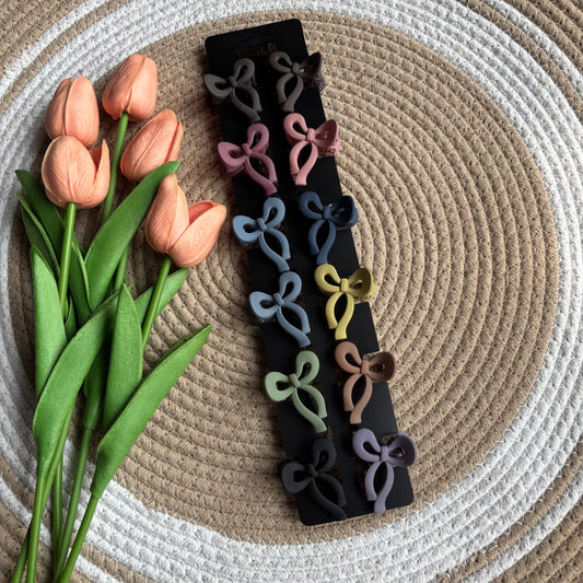 Bow Claws (12 Pieces)