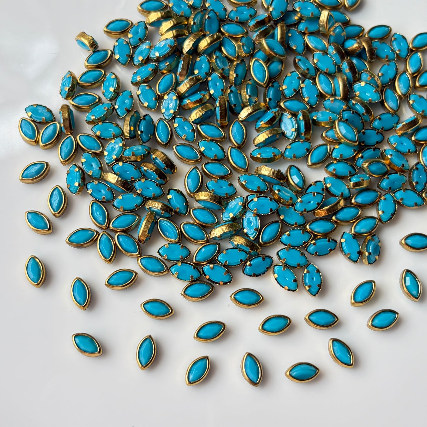 Kundan Stones EYE 6K (10 Grams) LightBlue