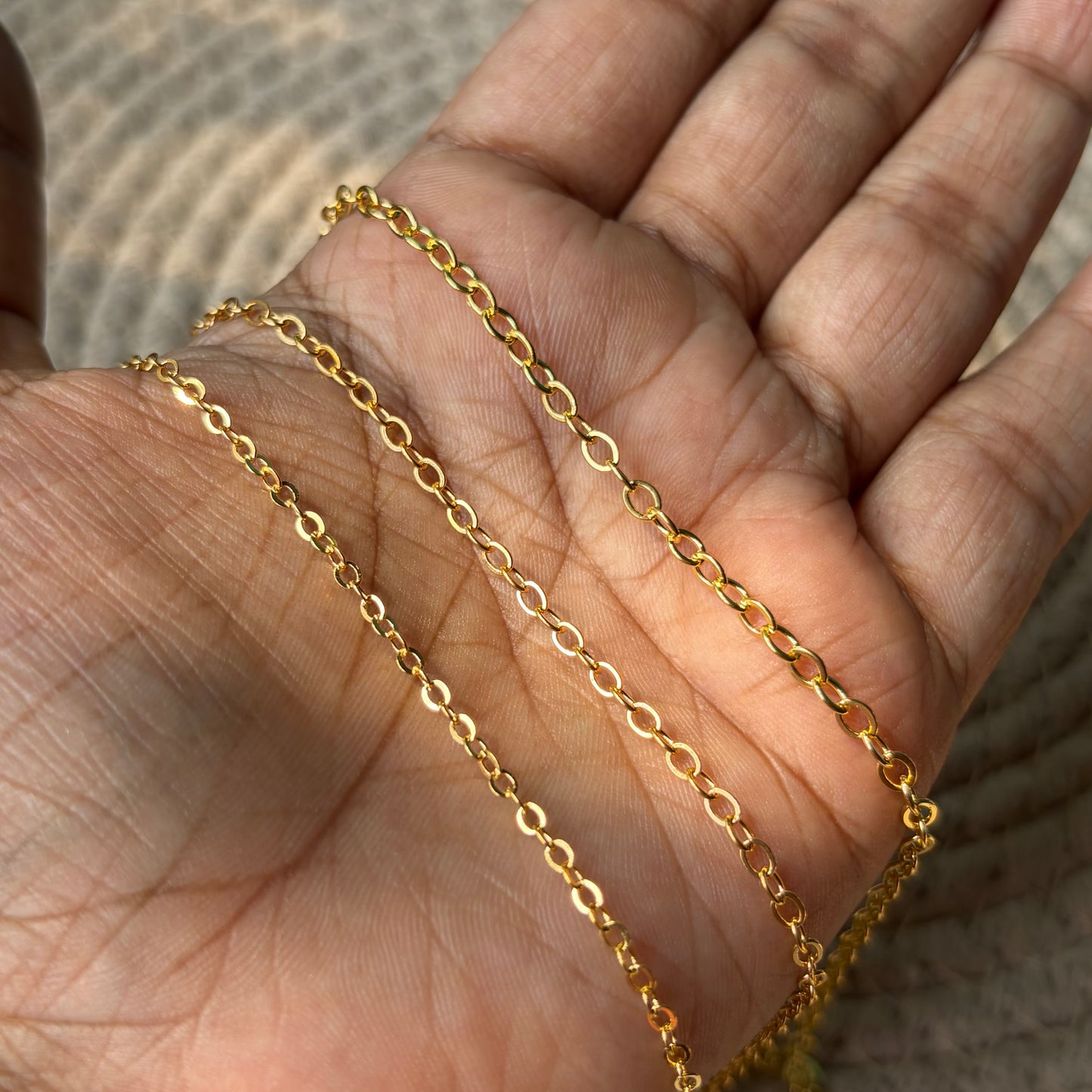 Shining Thin Chains Gold(1 Meter)