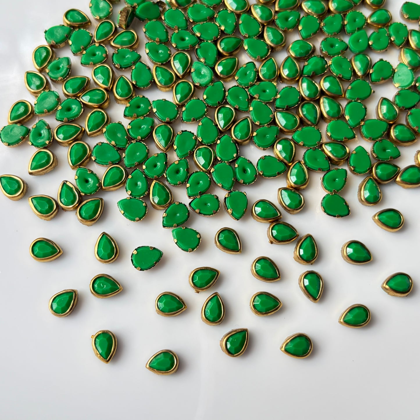 Kundan Stones DROP 4*8 (10 Grams) Light Green