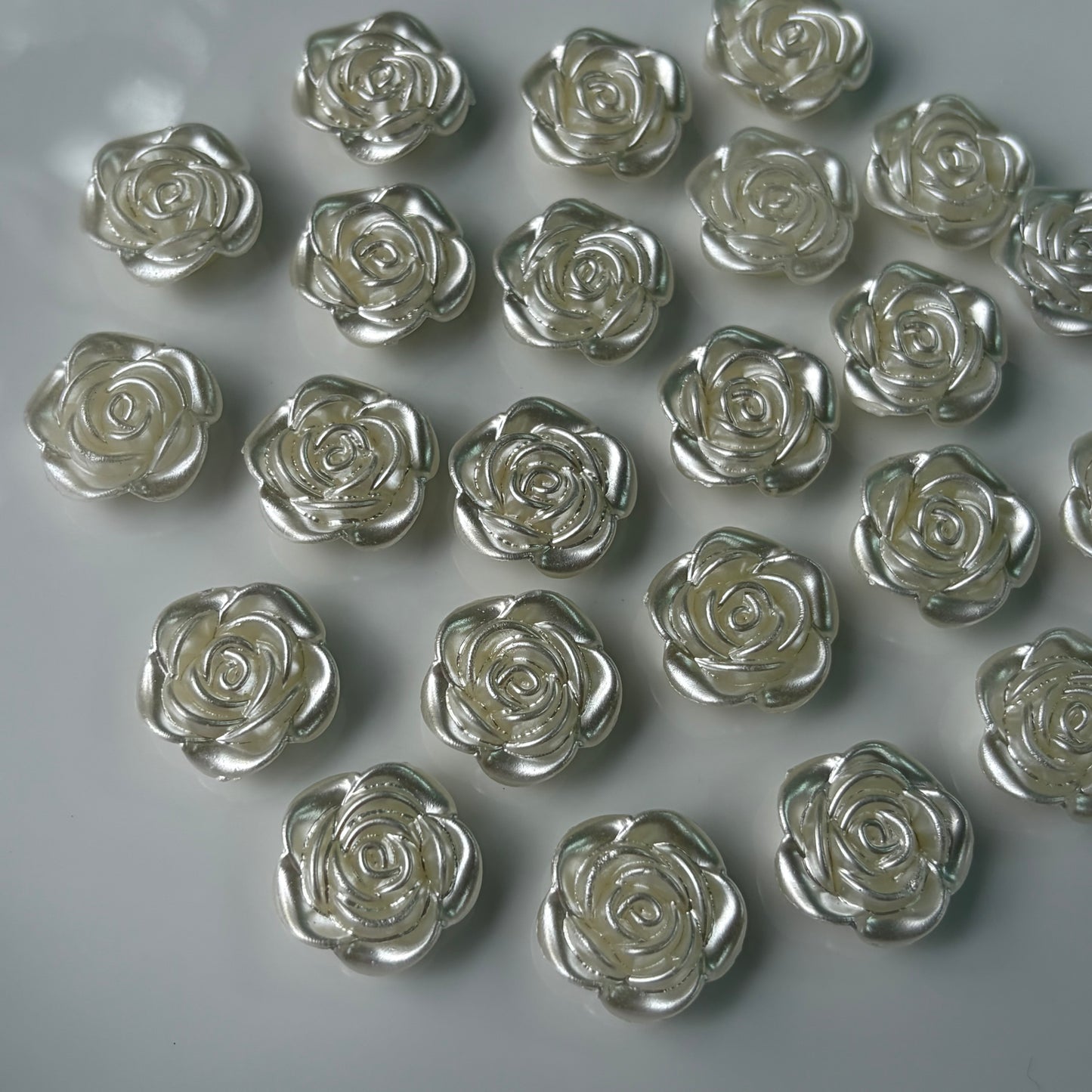 Pearl Roses Big (10 Grams)