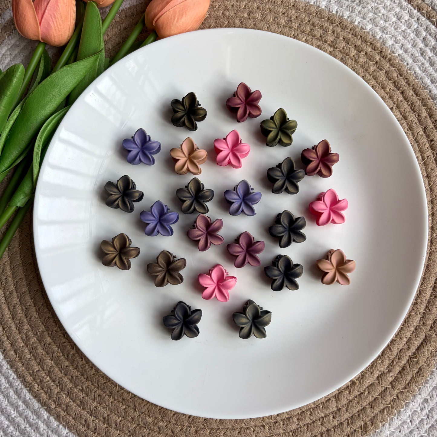 Matte Flower (12 Pieces)