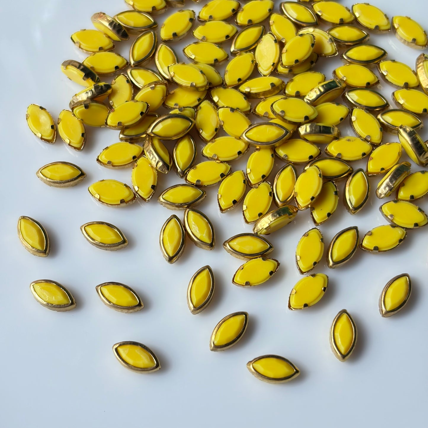 Matte Kundan EYE 8k (10 Grams) yellow