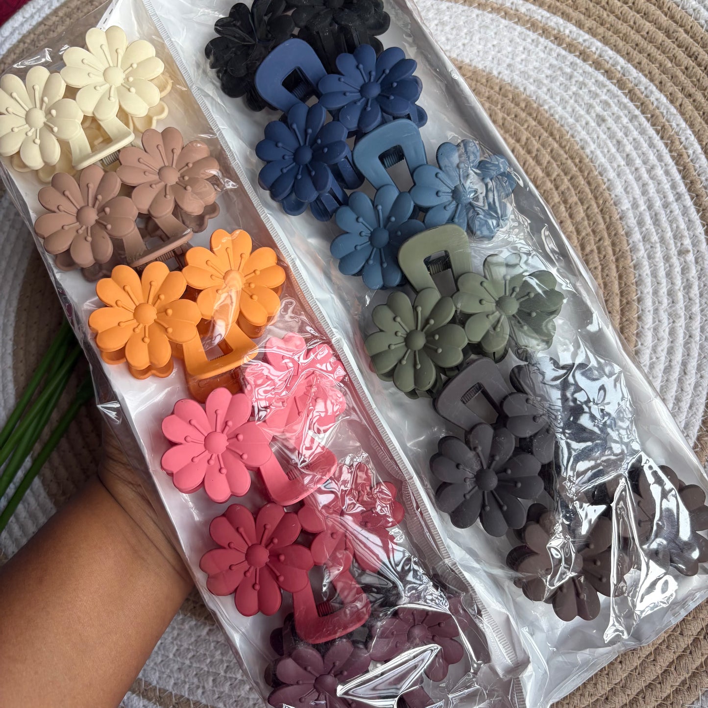 Double Flower Claws (6 Pieces)