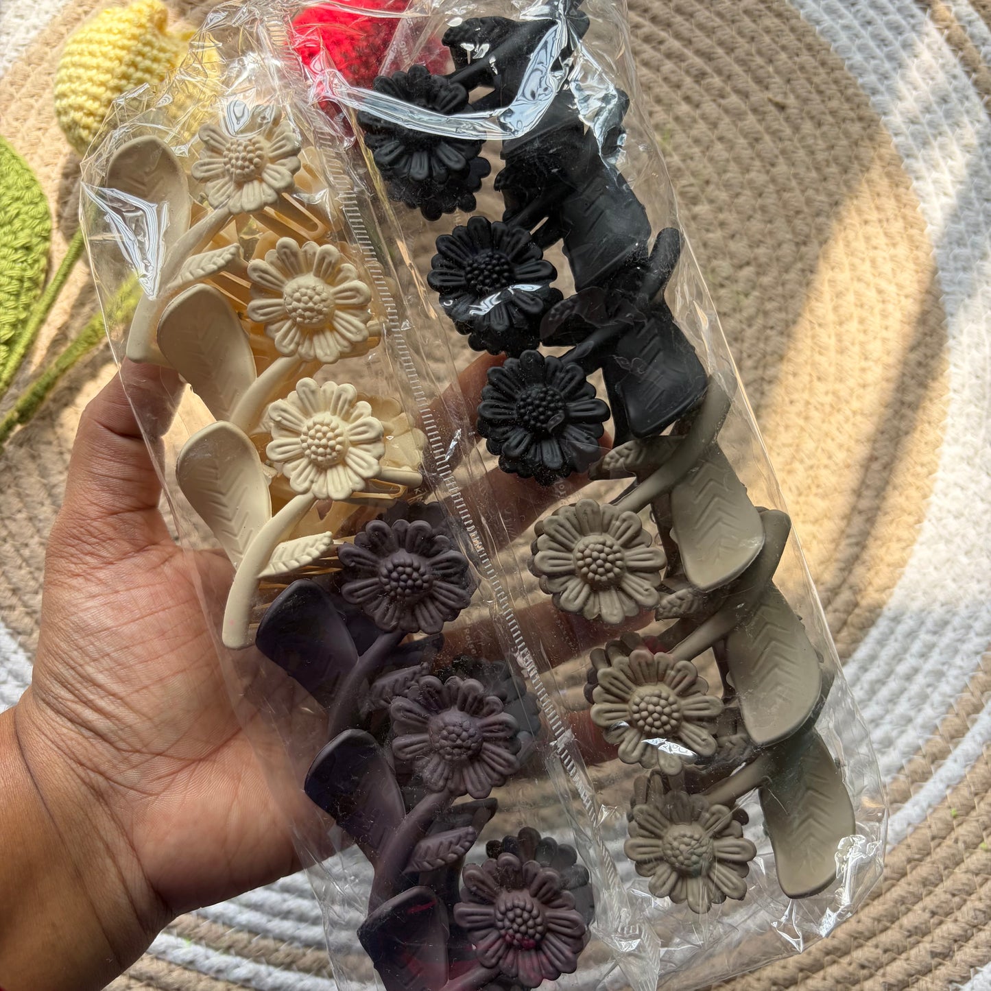 Sunflower Claws Matte Medium size (12 Pieces)
