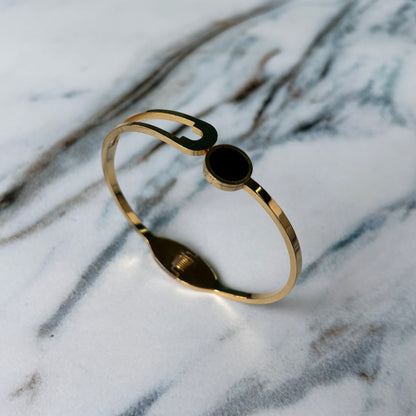 Premium Stainless Steel Bracelets Anti tarnish/Waterproof ( Pack of 4 Pieces )