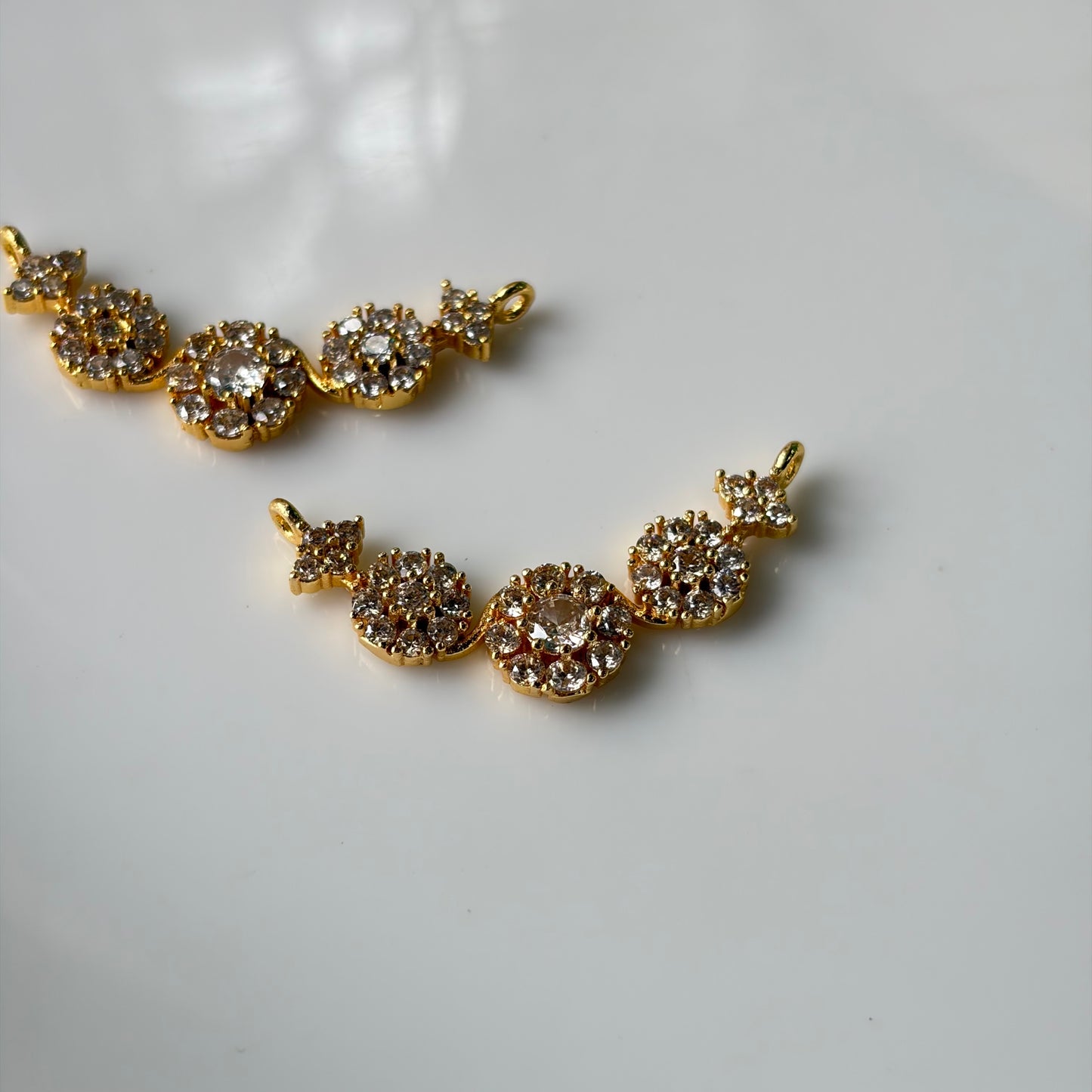 AD Pendent