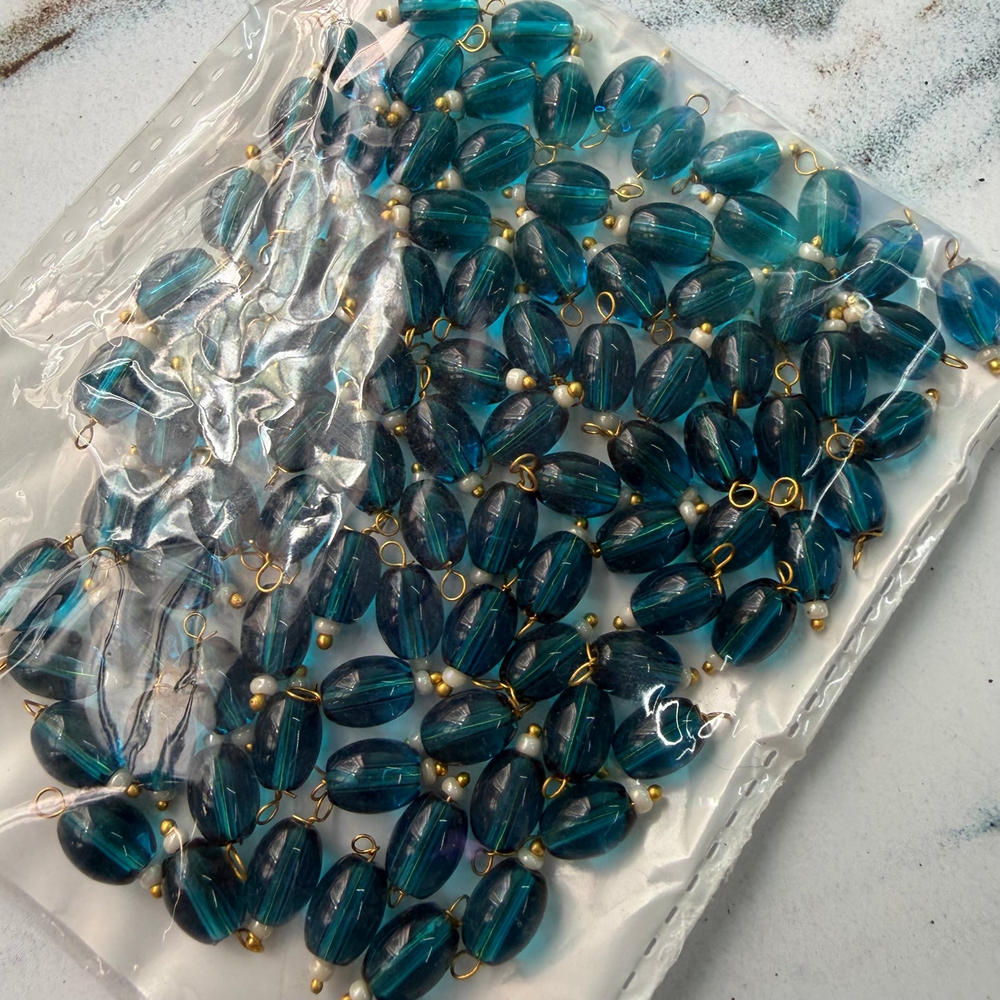 Oval Hanging Beads Glass Small (10 Pieces)