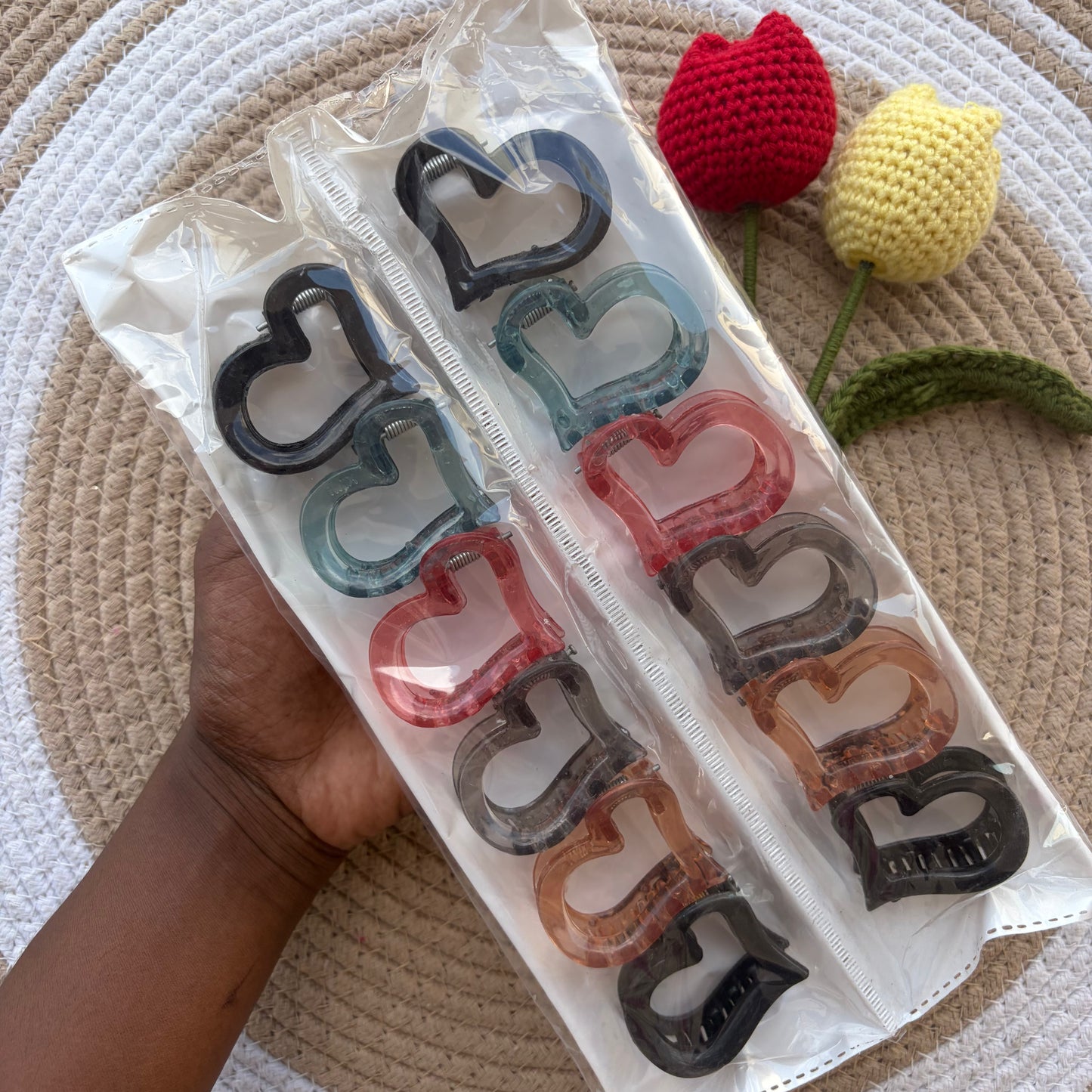 Glossy Hearts Claws (12 Pieces )
