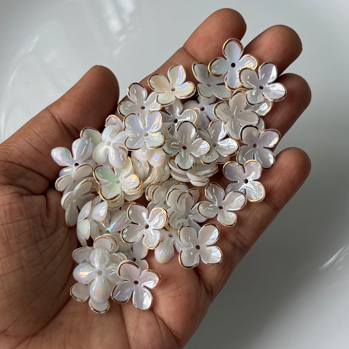 Holographic Pearl Flowers (10 Grams)