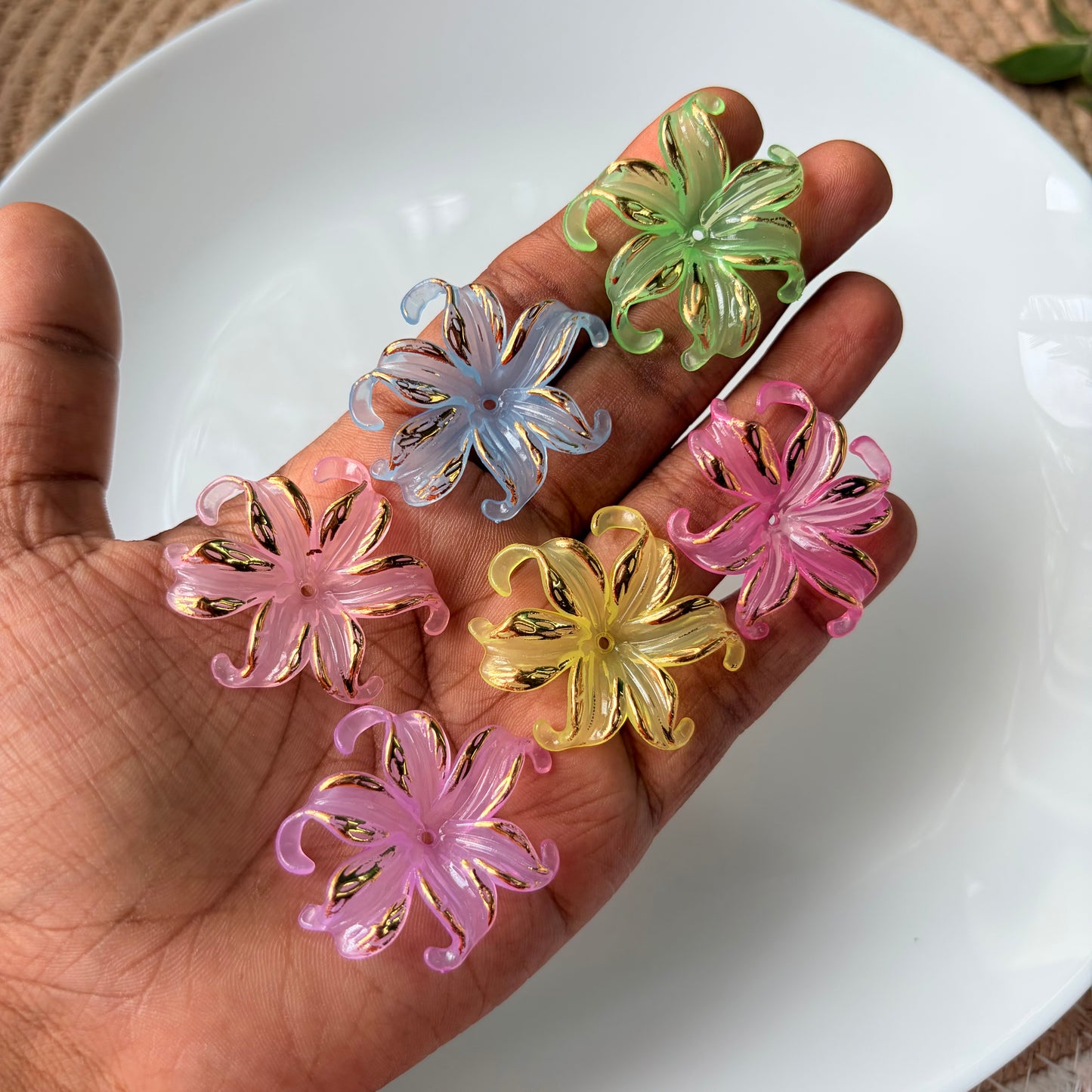 Acrylic Multi Flowers (10 Grams)