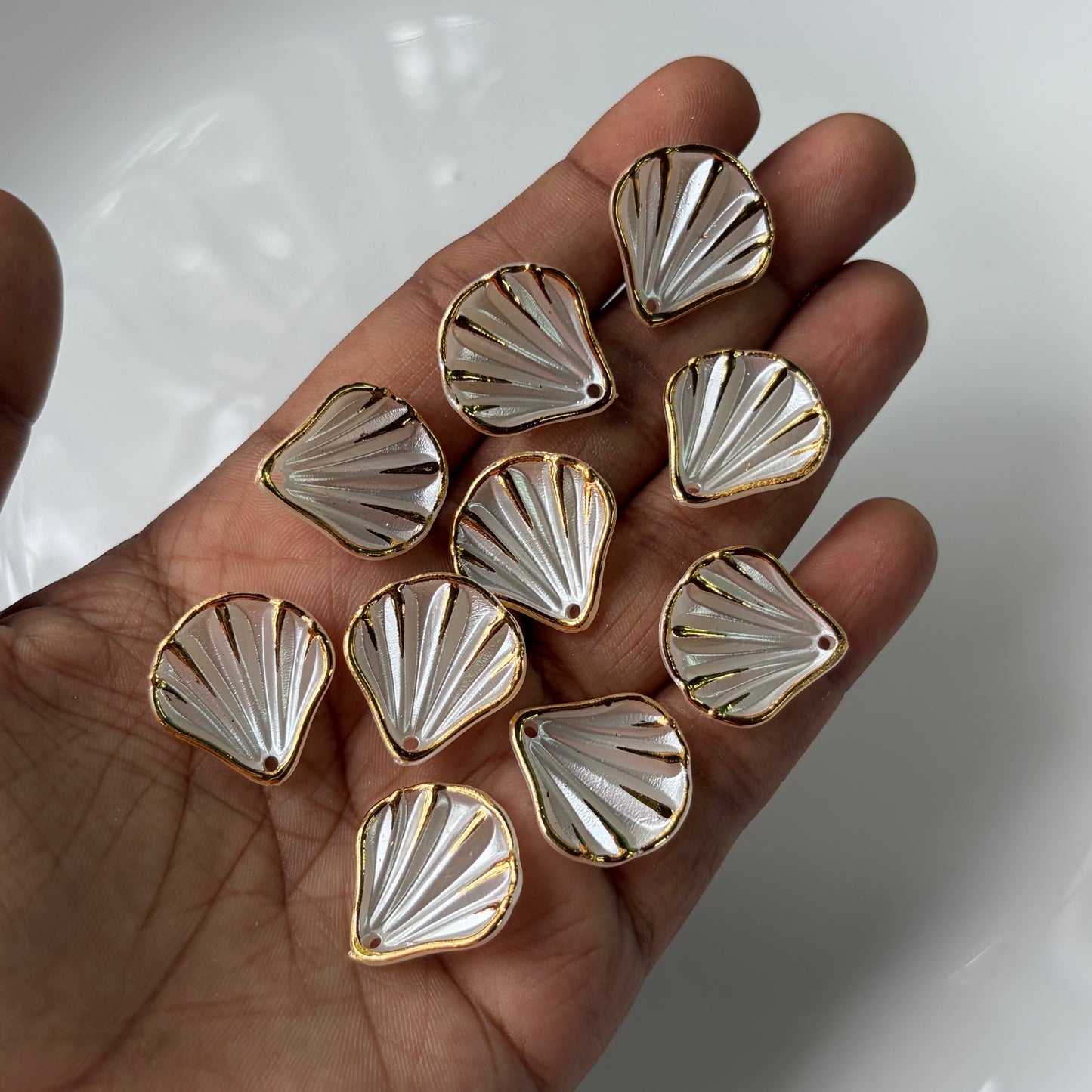 Pearl Shells (10 Grams)
